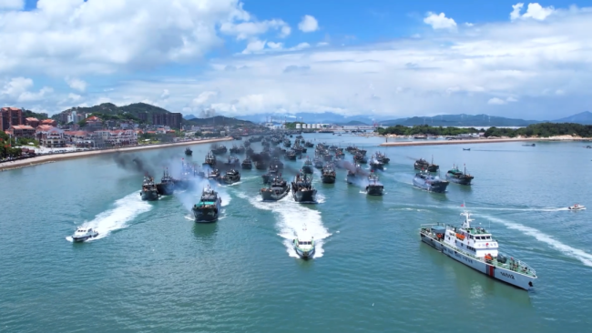 海警“龙舟”护万里海疆