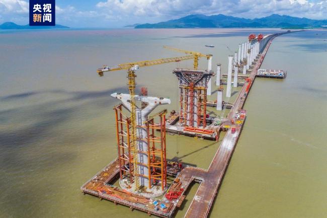 黄茅海跨海通道项目整幅式TY型桥墩全部完工