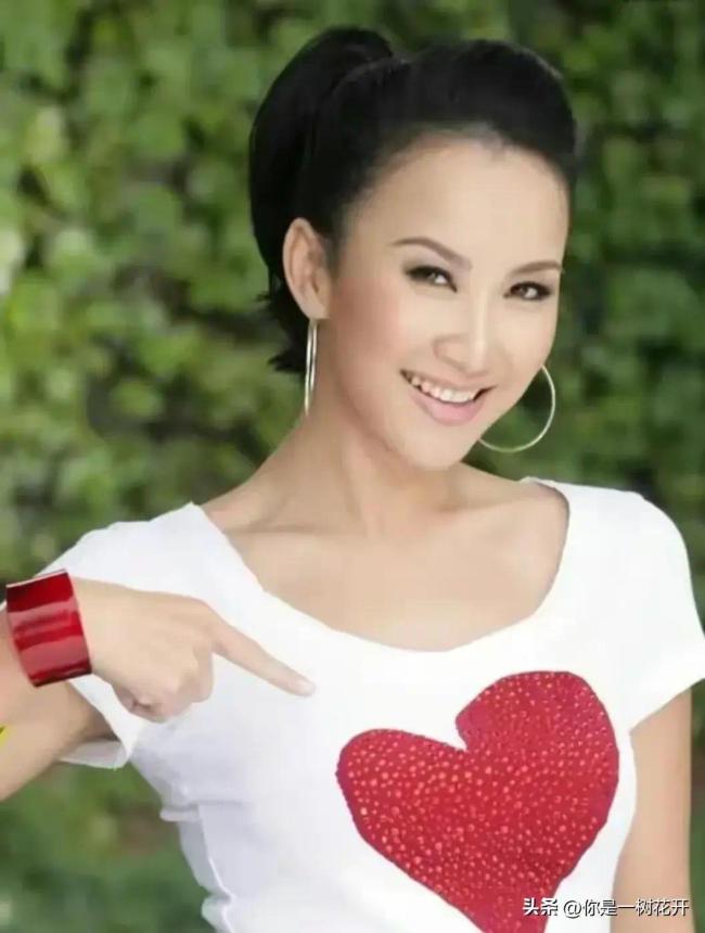 越了解李玟越让人心疼！家庭问题和婚姻变故困扰一生