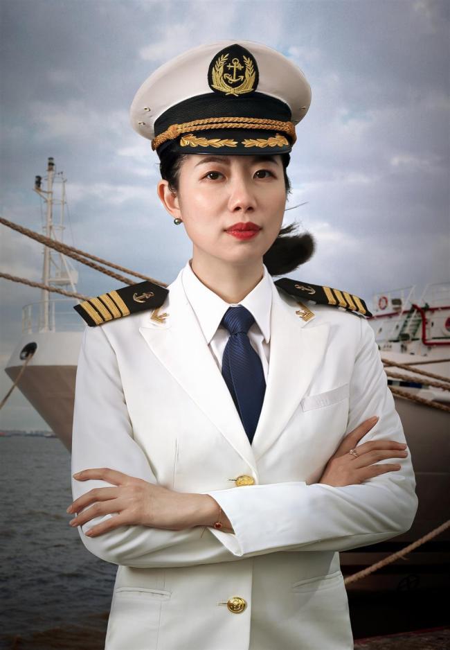 中国首位穿越北冰洋女船长任大学副教授 个人经历进“招生简章”