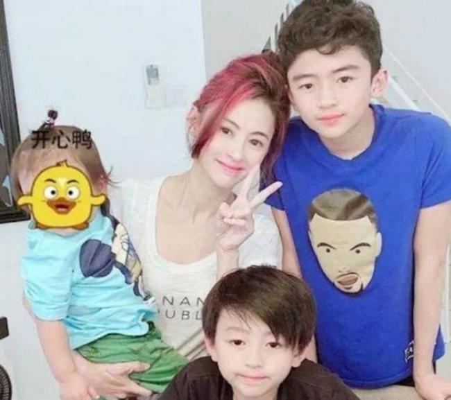 港媒曝86岁谢贤病危入ICU！面色蜡黄呼吸困难，谢霆锋紧急返港