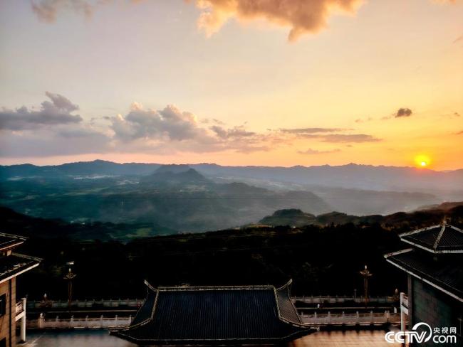 贵州习水：夏日风光美如画