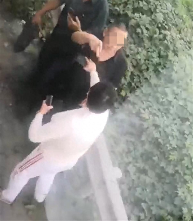 因10元车费售票员与乘客冲突后身亡 警方介入调查