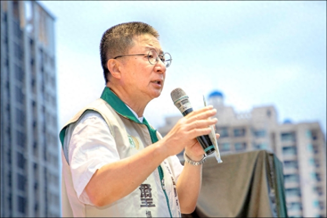 被“台湾麻将最大党”主席指控出卖潜艇情报，马文君回击：为选举蹭声量