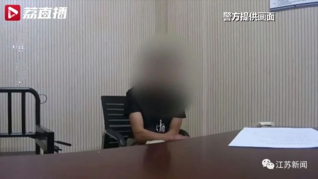 多人因高铁动车吸烟被拘 警方提醒:别抱侥幸心理