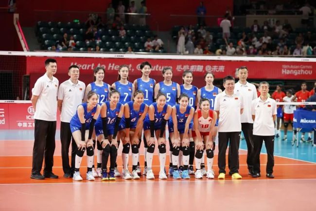 中国女排3-0轻取朝鲜，小组第一出线！