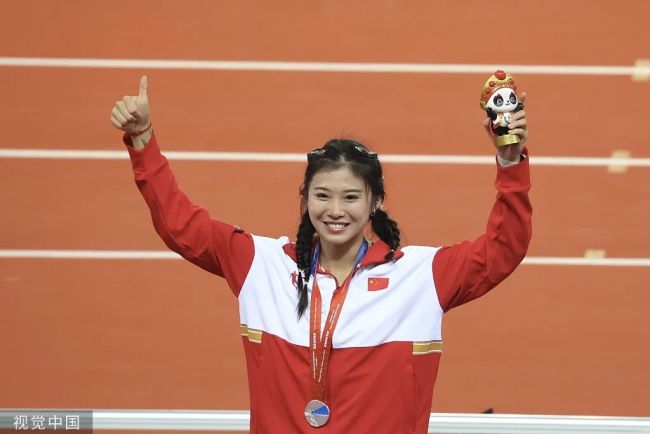 印度田联主席：吴艳妮干扰了印度选手 裁判应该取消她的参赛资格，吴艳妮为抢跑道歉称正视失败