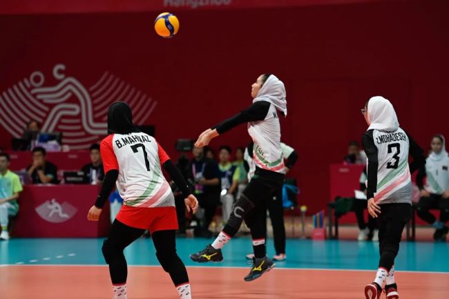 中国女排3-0轻取朝鲜，小组第一出线！