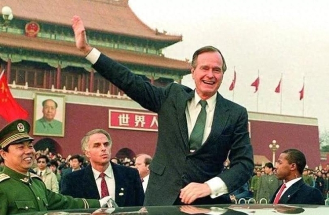 一生访华22次，他被称为最爱中国的美国总统，称：世界的未来在北京