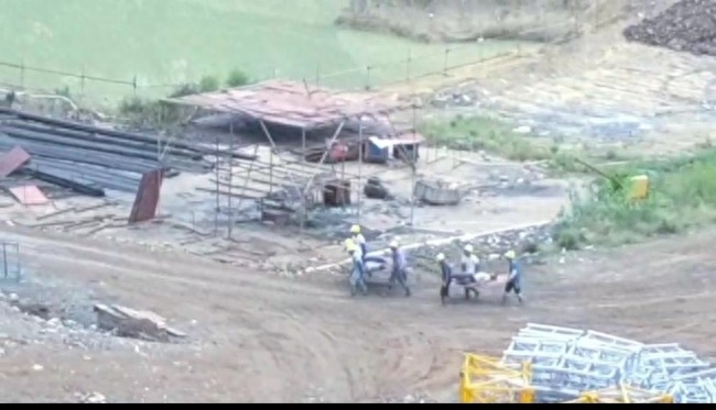 突发！广东韶关一在建楼盘坍塌 当地回应：伤者已被送医 事故原因调查中