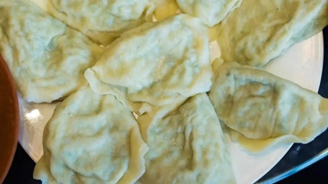 游客低估了鲅鱼水饺大小：上菜后惊呆 一个饺子巴掌大