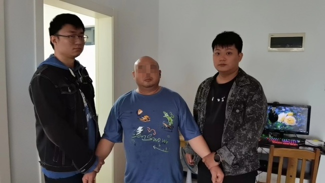 身负命案潜逃18年的逃犯被武汉警方抓获！被抓时：我连病都不敢生！