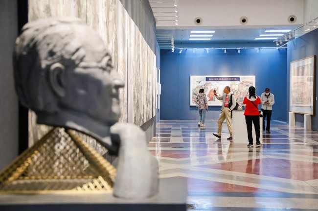 《五星出东方》国际美术大展 暨中国文化艺术发展促进会三十年庆典在京隆重开幕