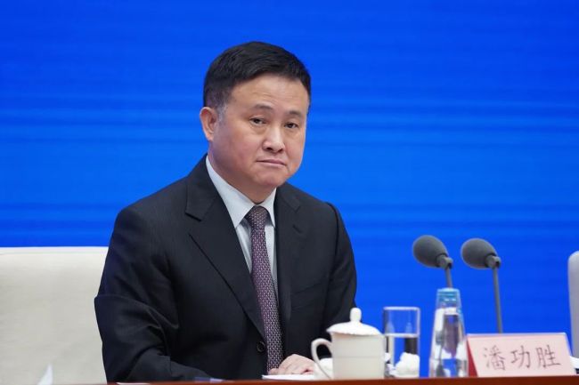 央行行长潘功胜重磅发声：引导稳定金融市场行为预期