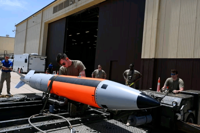 美称正在研制新型美军特供核炸弹 目标瞄准…… 