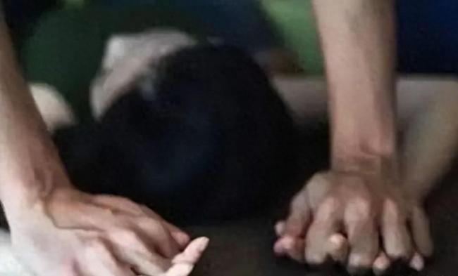 未婚男子自称收留陌生女孩，被控强奸获刑10年