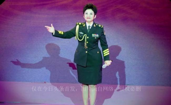 关于董文华的现状？61岁董文华突然现身