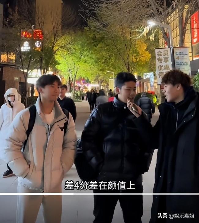 郭涛儿子石头都这么大了？街头受访自信大方