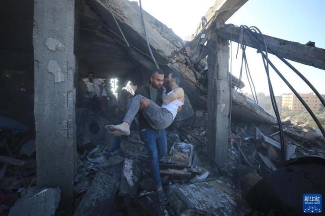 毫无人性！以军袭击难民营一学校 哈马斯回应：将追究以色列的袭击责任