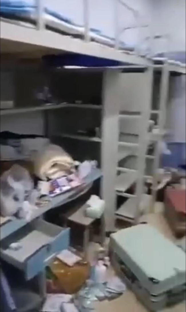 石家庄高校否认私翻学生宿舍：系学生摆拍