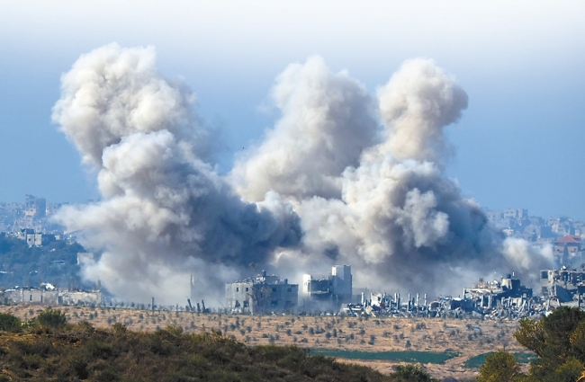 以色列重新展开军事行动 哈马斯指美国“给以方再战开绿灯”