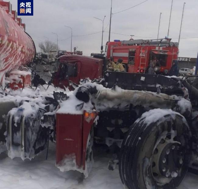 俄罗斯发生一起交通事故 已致3死7伤