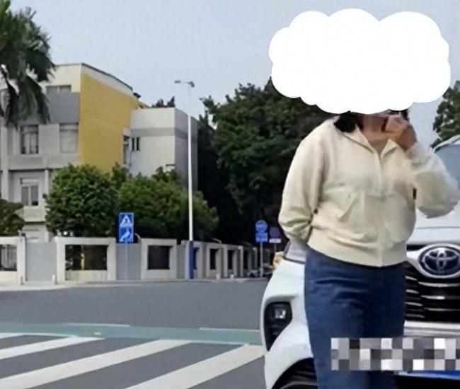 小伙骑电动车被撞索赔被嘲：活该你骑电动车
