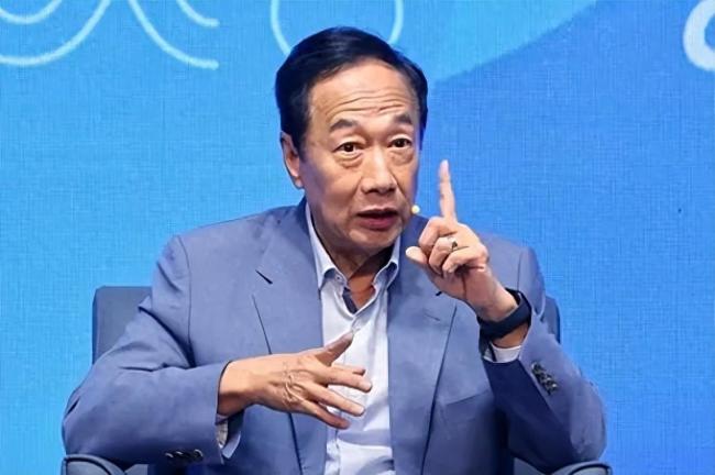 蓝营人士：郭台铭曾说挺柯文哲就是保送赖清德