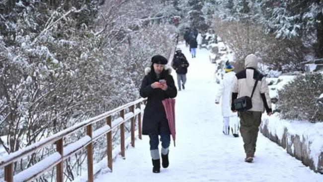 气象博主：北方大暴雪时间确定超长 此外，大雪还可能带来电力中断和供水困难等问题