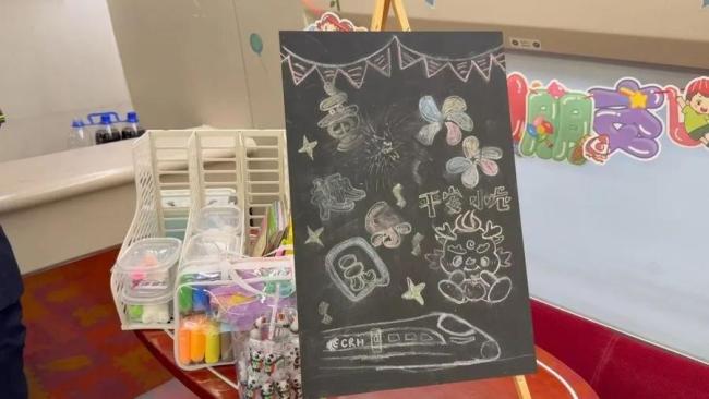 12306回应遛娃车厢 不怕孩子吵了！