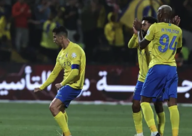 沙特媒体：C罗或因“不雅动作”被沙特足协停赛