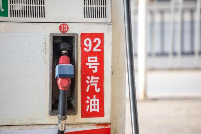 油价调整消息！油价或将呈现小幅上涨的走势 汽油、玉米、小麦价格如何？