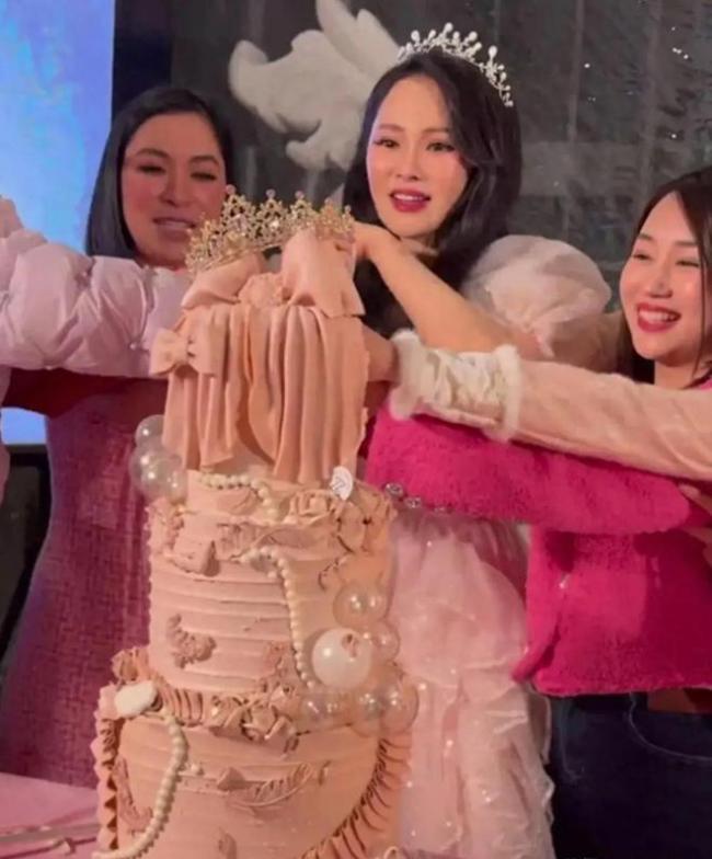 伊能静邀请我参加56岁生日会：不如见一面，你的美每一拍都精彩