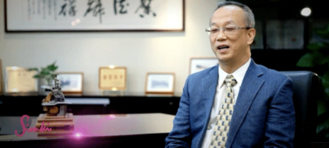 娶“内衣大王”千金住千万豪宅，他42岁了还被嘲“最强软饭男”？