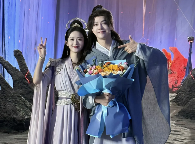赵丽颖徐海乔9年后合作从花千骨里到与凤行