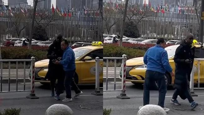 江苏南京：老外打车不给钱还骂的哥蠢货