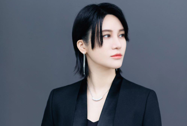浪姐5一公舞台曝光六边形雪花惊艳两位超女pk看点十足