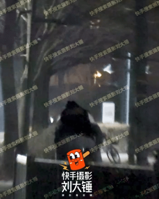 祝福李雪琴！恋情曝光与男友因戏结缘 两人亲密挽手逛街