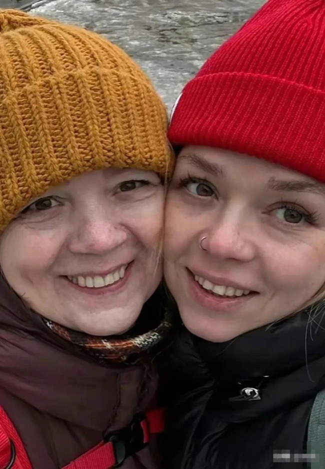 31岁网红俄罗斯娜娜去世 酒后吃药昏迷38天 悲剧警示酒后用药风险