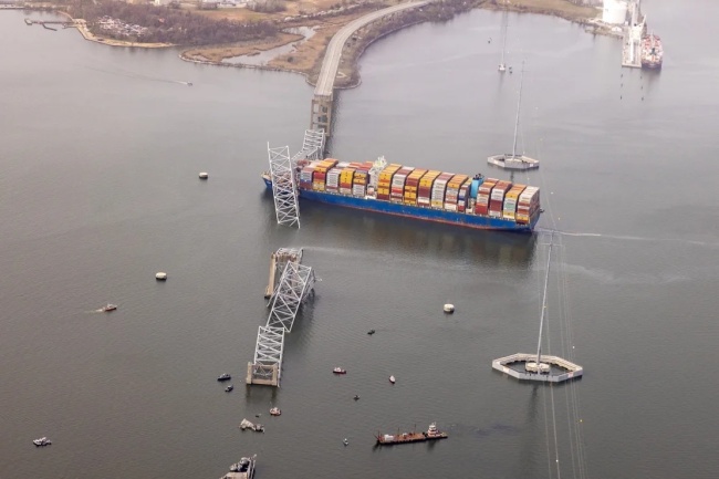 美調查報告：巴爾的摩港撞橋貨輪事發前多次停電