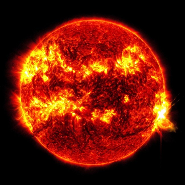 太阳爆发十余年来最强耀斑 对地球不会有太大影响