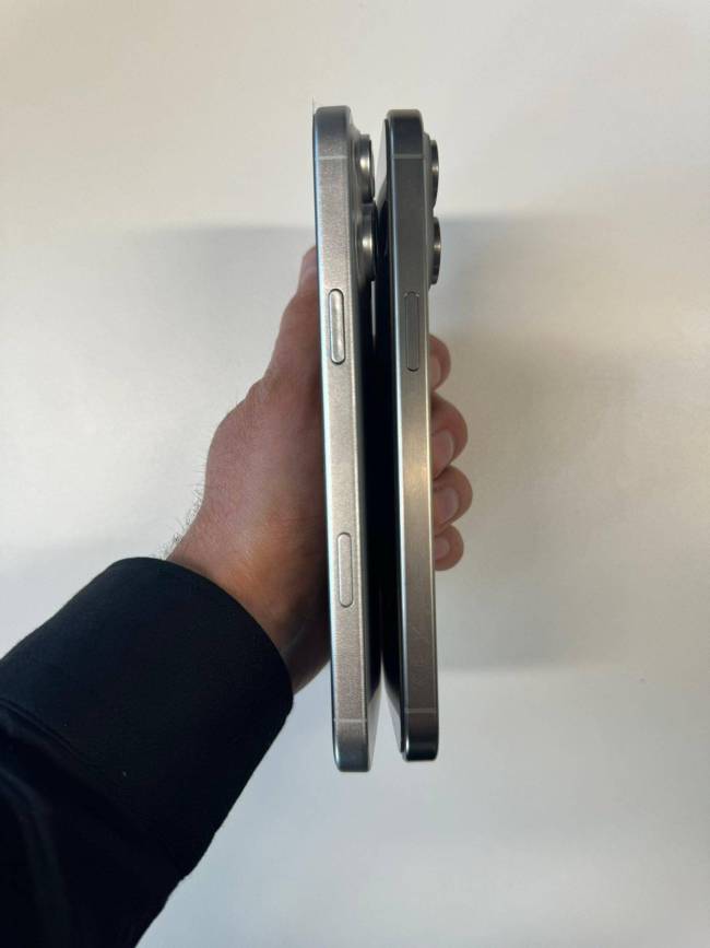 iPhone16ProMax机模曝光 尺寸放大至6.9英寸