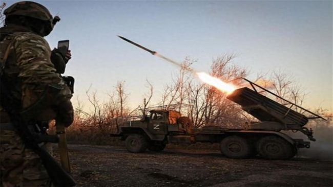 俄无人机夜间摧毁乌军德制自行火炮 俄军展现精准打击力