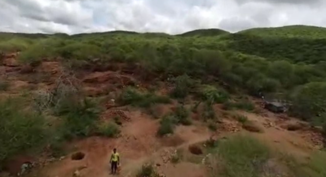 肯尼亚一非正规金矿坍塌 至少5人死亡