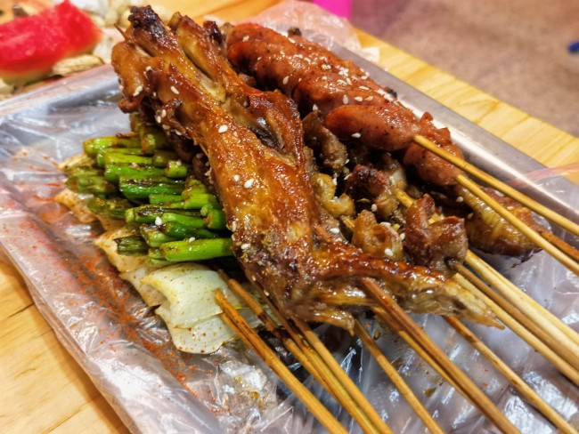 你經(jīng)常吃宵夜嗎,？經(jīng)常晚上吃宵夜對(duì)身體有哪些影響