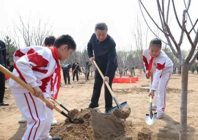 习近平牵挂在心的三件“小”事