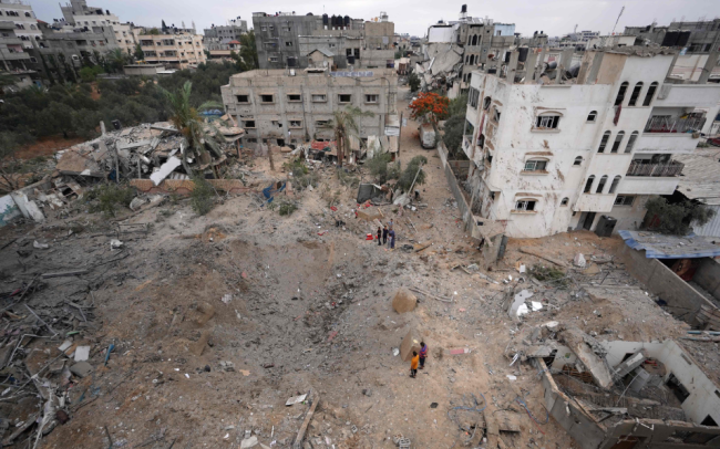 以军轰炸加沙地带难民营一所学校 至少30人死亡