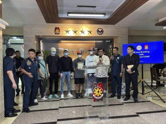 中国游客在菲律宾遭绑架 警察涉案被捕