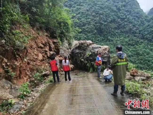 广西龙舟水强降雨致多条河流超警 22条河流现超警洪水