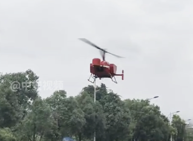 消防用无人机飞往歙县古祝村搜救！